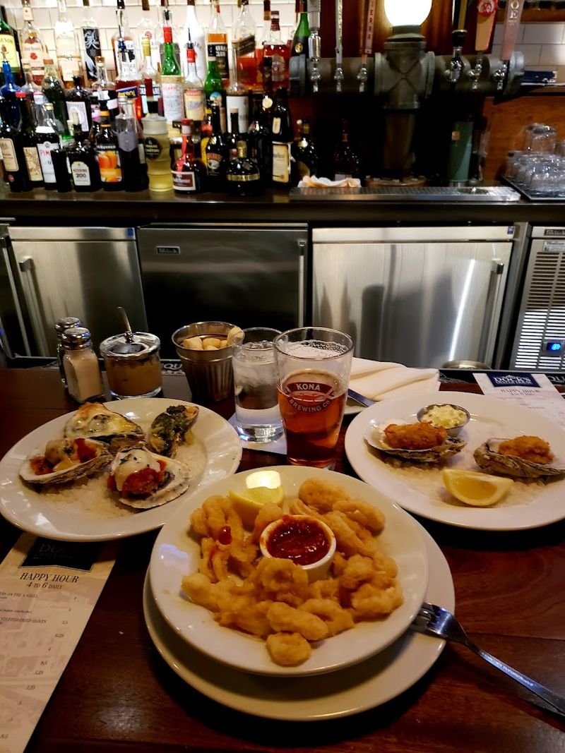 Happy Hour That Draws a Crowd Early