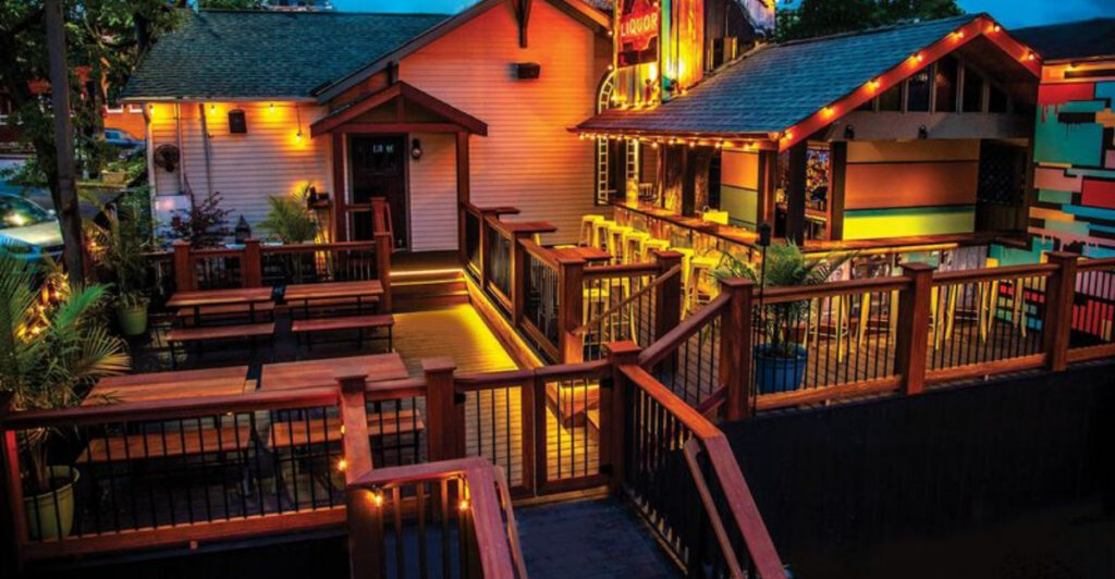 The Enchanting Treehouse Restaurant in Tennessee You Have to See to Believe