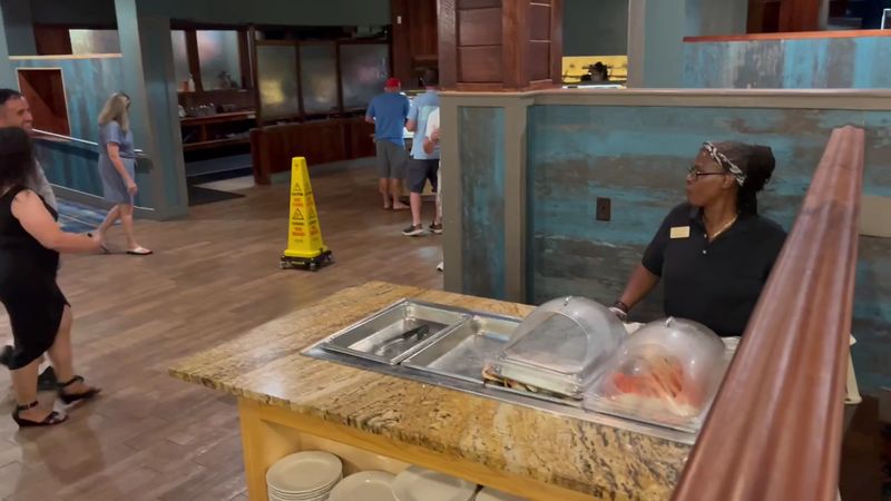 Captain George's Seafood Restaurant (Breakfast Buffet) — Myrtle Beach