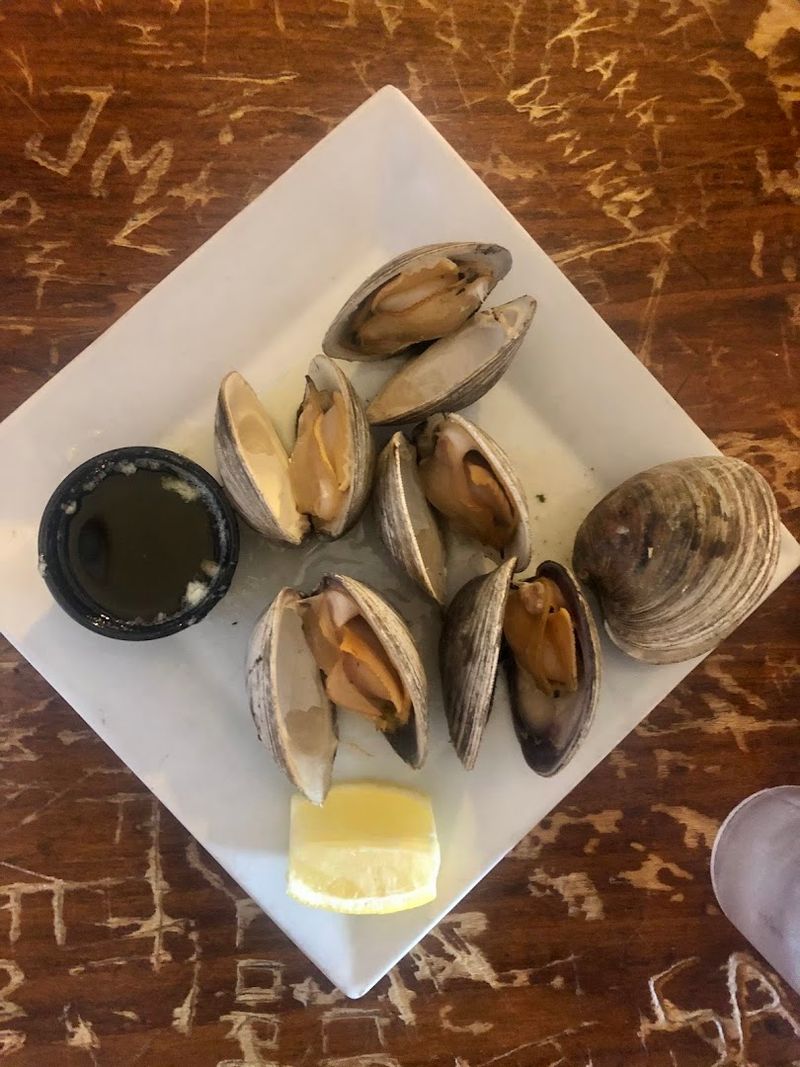 Seafood That Reflects the Shore Setting