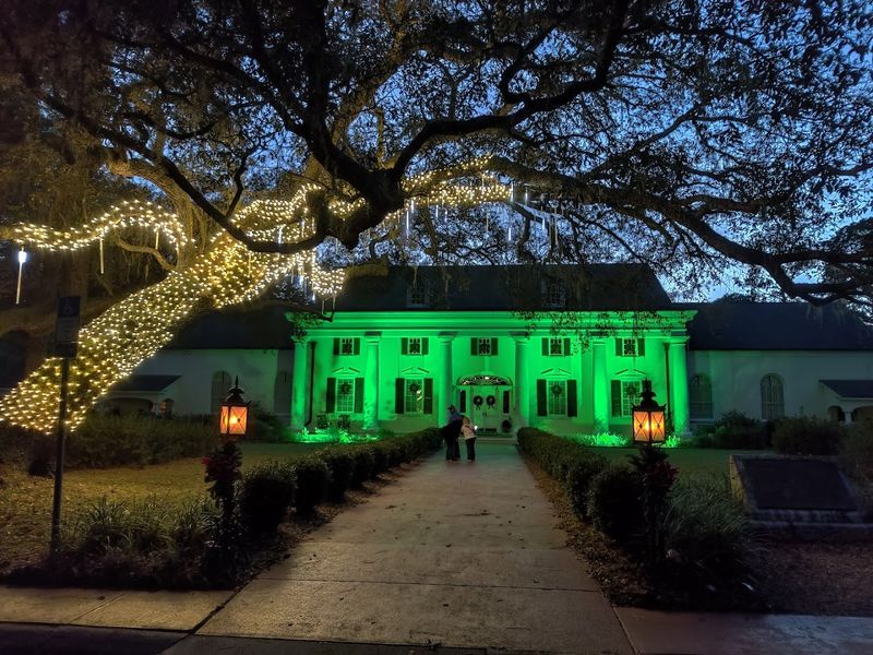 Christmas Lights That Draw Crowds Back Every Year