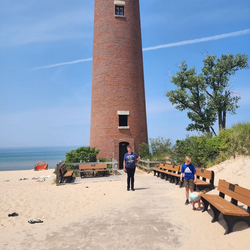 Knowledgeable Volunteers Who Make the Tour Come Alive