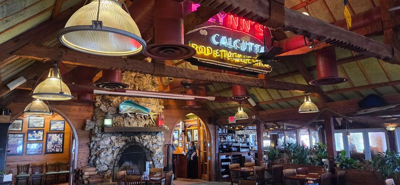 Dining Rooms With Nautical Character to Spare