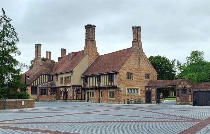 The Children's Playhouse That Is Surprisingly Grand on Its Own