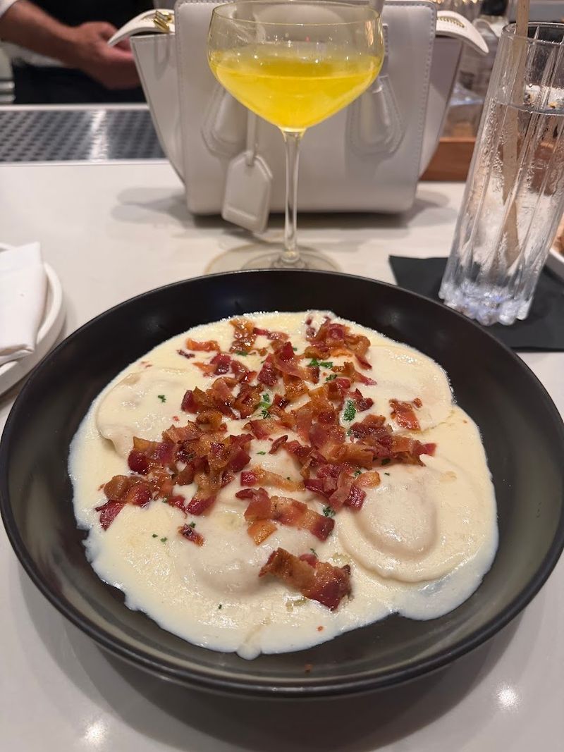 Service That Sets the Tone