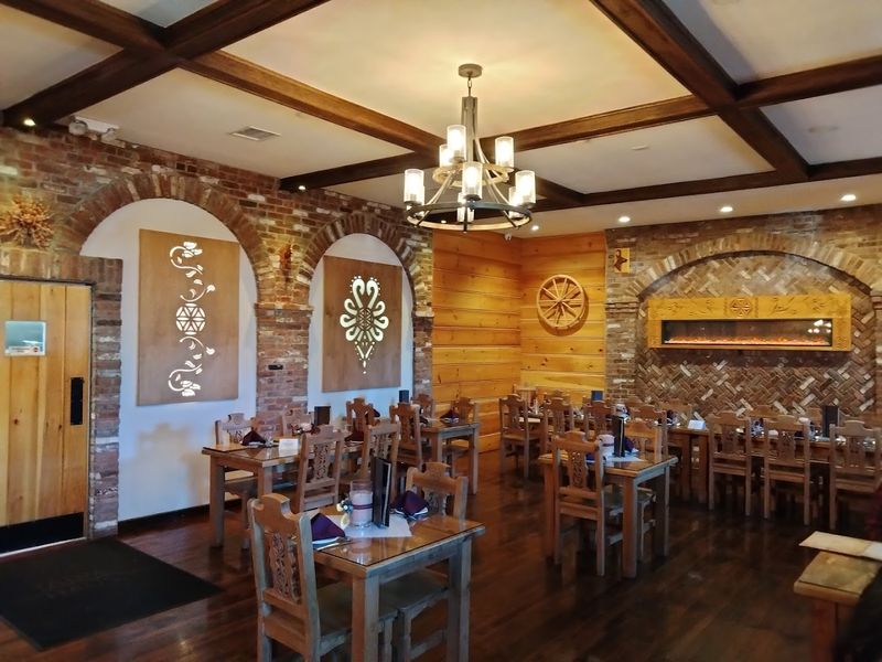 A Spot That Works for First-Timers and Regulars Alike