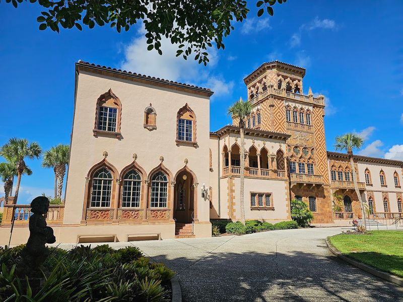 Ca d'Zan: The Venetian-Style Mansion on the Water