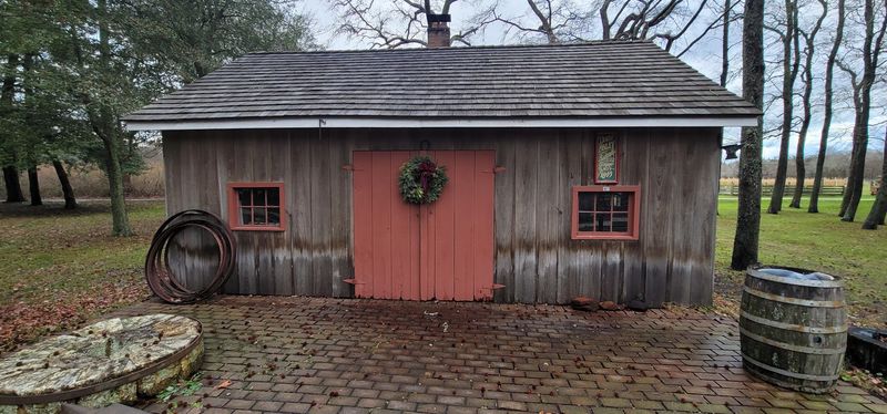 Visiting With Kids: Why Younger Guests Get So Much Out of It