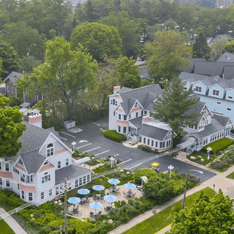 What the Surrounding Neighborhood Adds to Your Stay