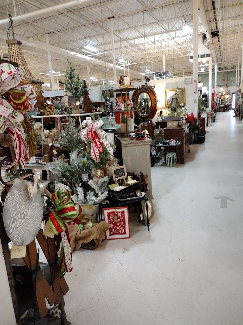 Vintage Jewelry and Seasonal Decor Worth Stopping For