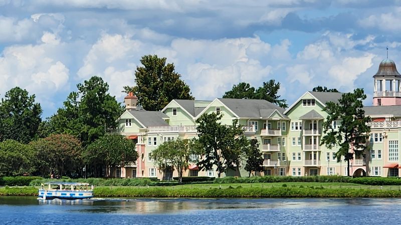 Town Center: High-End Retail in a Beautiful Open-Air Setting