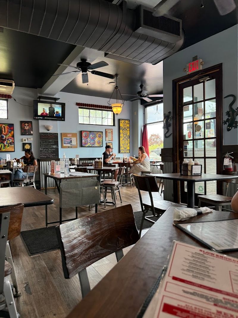 The Atmosphere Inside the Dining Room