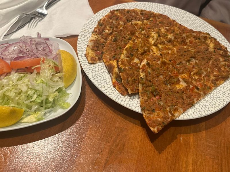 Pide and Lahmacun: Turkish Flatbreads That Deserve Their Own Fan Club