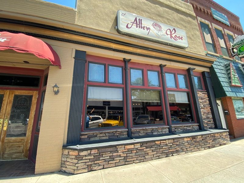 Alley Rose — Kearney