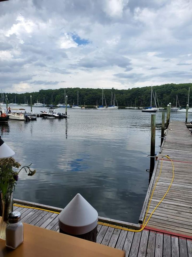 Finn's Harborside — East Greenwich