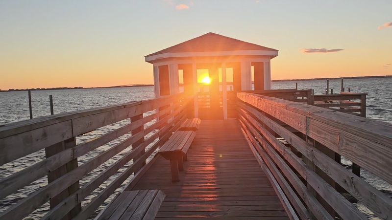 Miller's Waterfront Restaurant — Nags Head (Outer Banks)