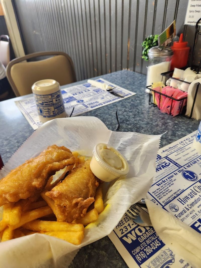 Lakeside Inn Dining Room – Omena/Hollywood, MI