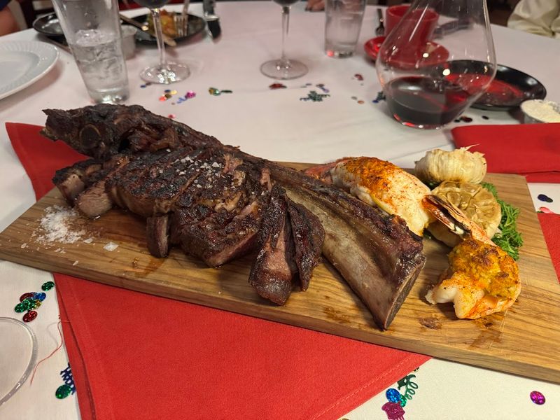 The Tomahawk Steak That Keeps People Coming Back