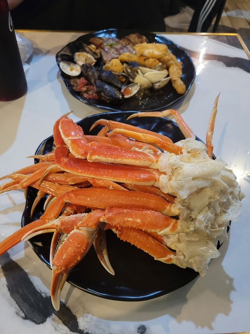 Crab Daddy's Calabash Seafood Buffet — Outer Banks
