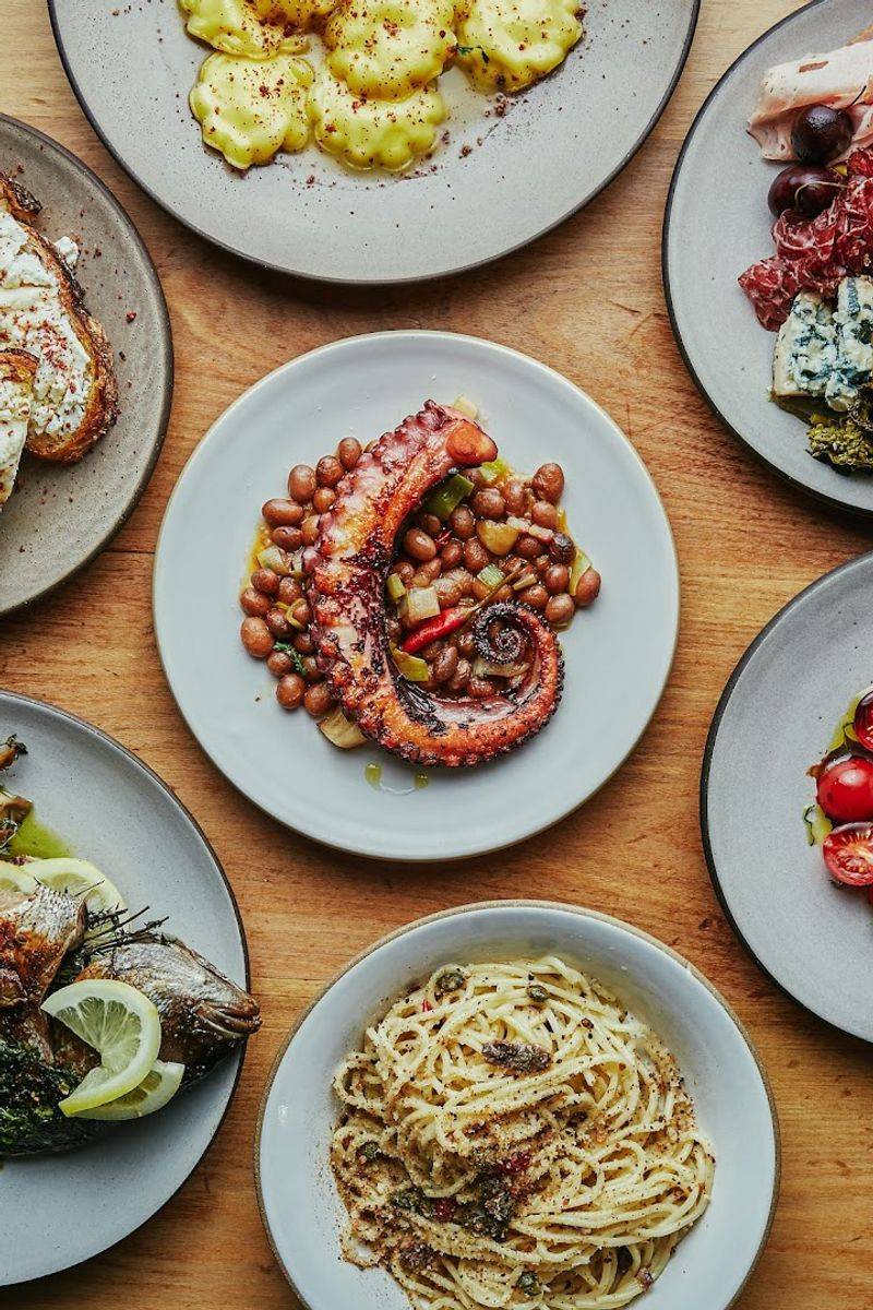 Group Dinners and the Family-Style Experience