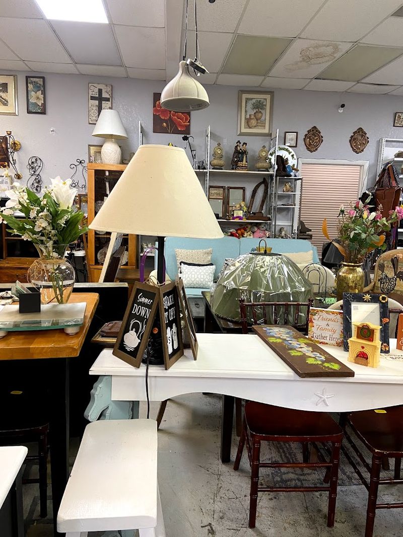 Housewares and Everyday Items at Smart Prices