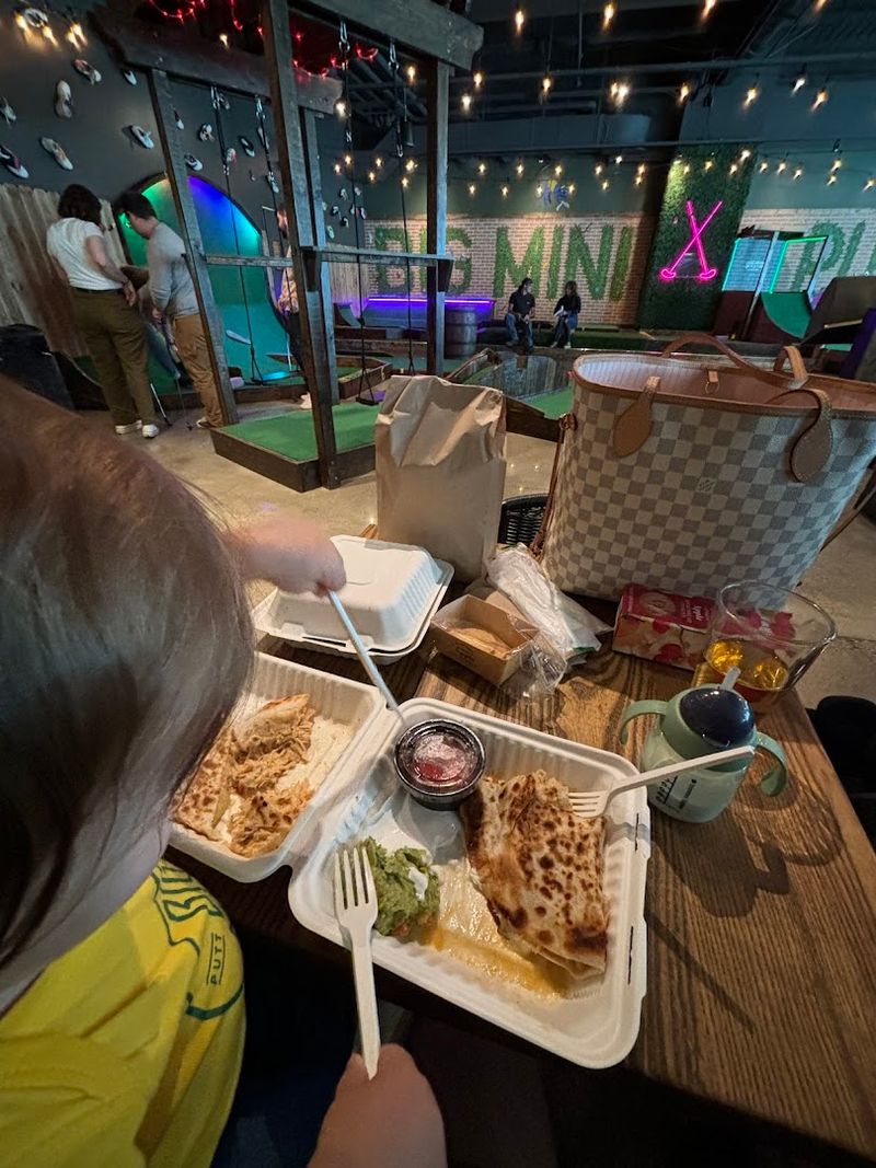 The Food Situation and Luna Next Door