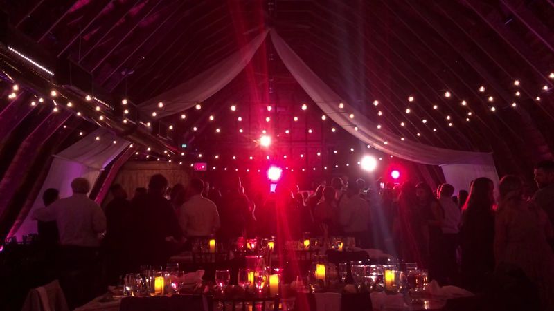 A Cocktail Hour That Guests Cannot Stop Talking About