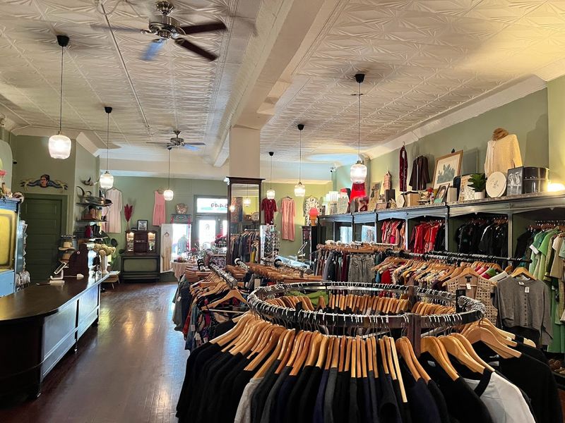 What the Neighborhood Adds to the Experience