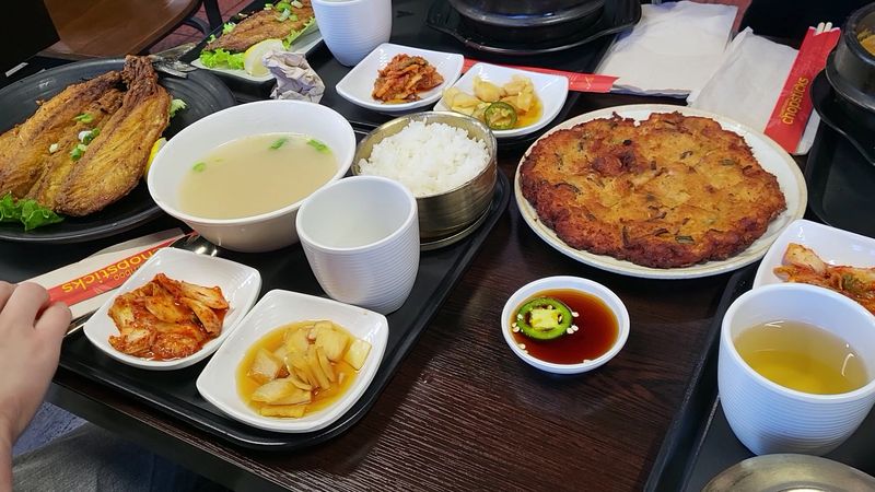 What the Banchan and Sides Tell You About the Kitchen