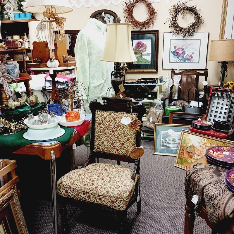Pricing, Deals, and the Art of Negotiating at an Antique Mall