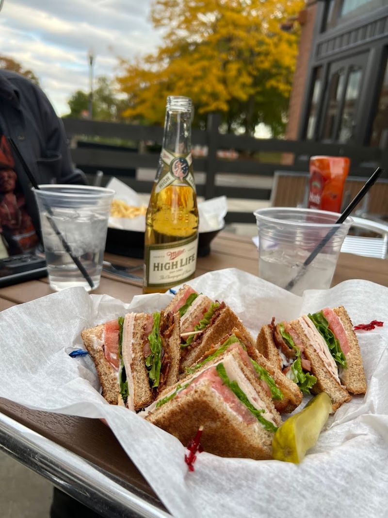 Outdoor Seating That Makes Warm Months Worth Celebrating