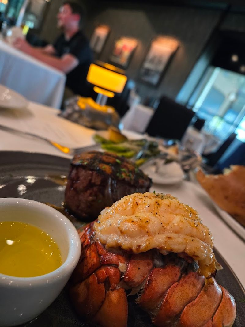 Seafood That Holds Its Own on the Menu