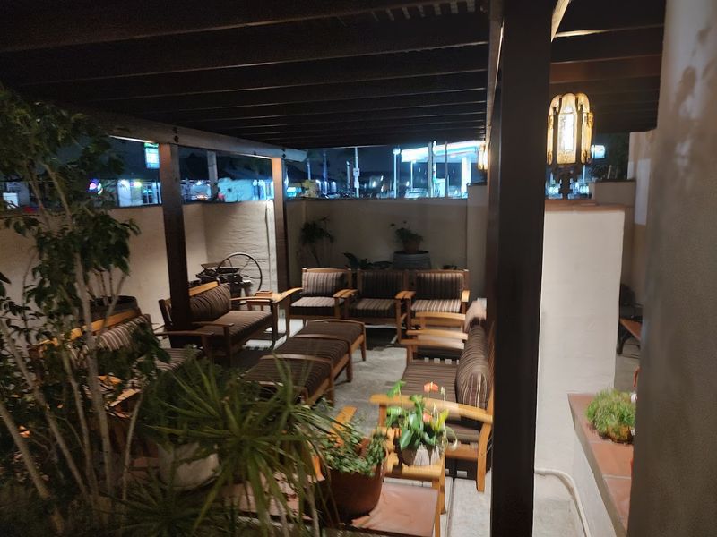 The Intermission Ritual That Guests Love