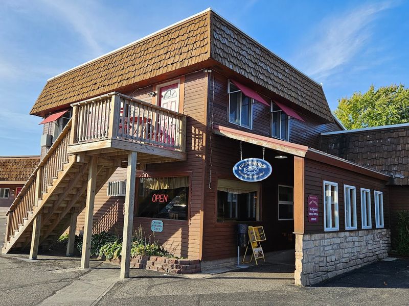 Timing Your Visit Like a Hungry Local