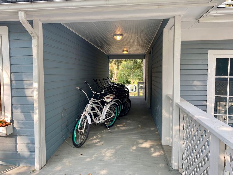 Loaner Bikes, Beach Chairs, and the Perks Nobody Expects