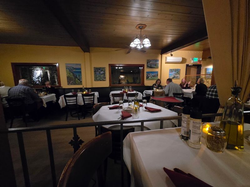 What the Atmosphere Feels Like From the Moment You Arrive