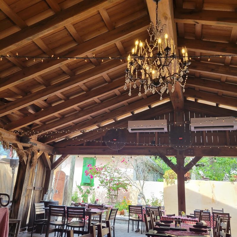 The Atmosphere That Keeps People Coming Back