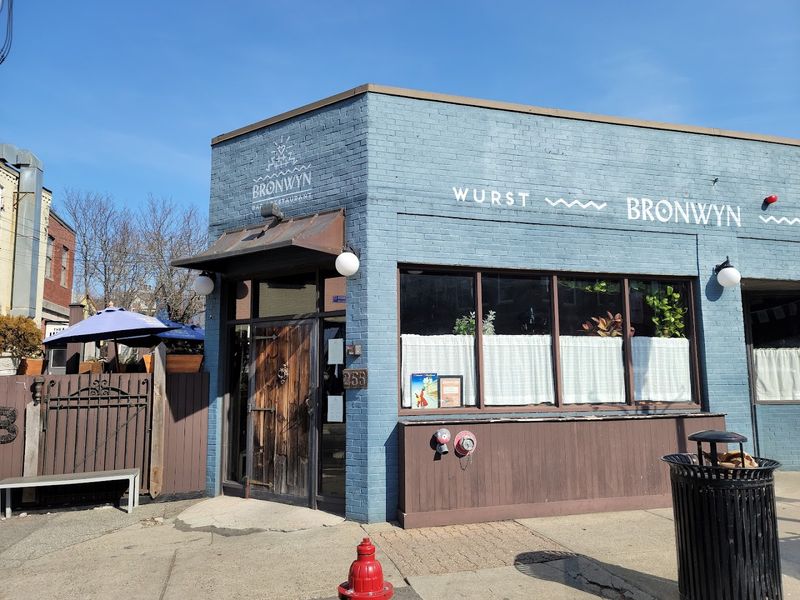 Bronwyn - Somerville