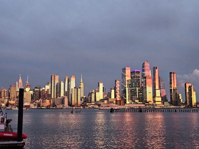 How Molos Fits Into the Weehawken Waterfront Scene