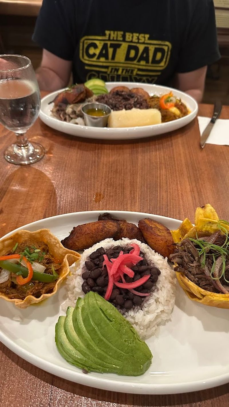 A Menu Built for Sharing and Exploring