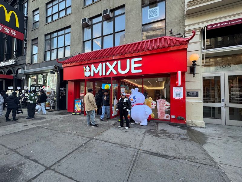 The Canal Street Location and What to Expect