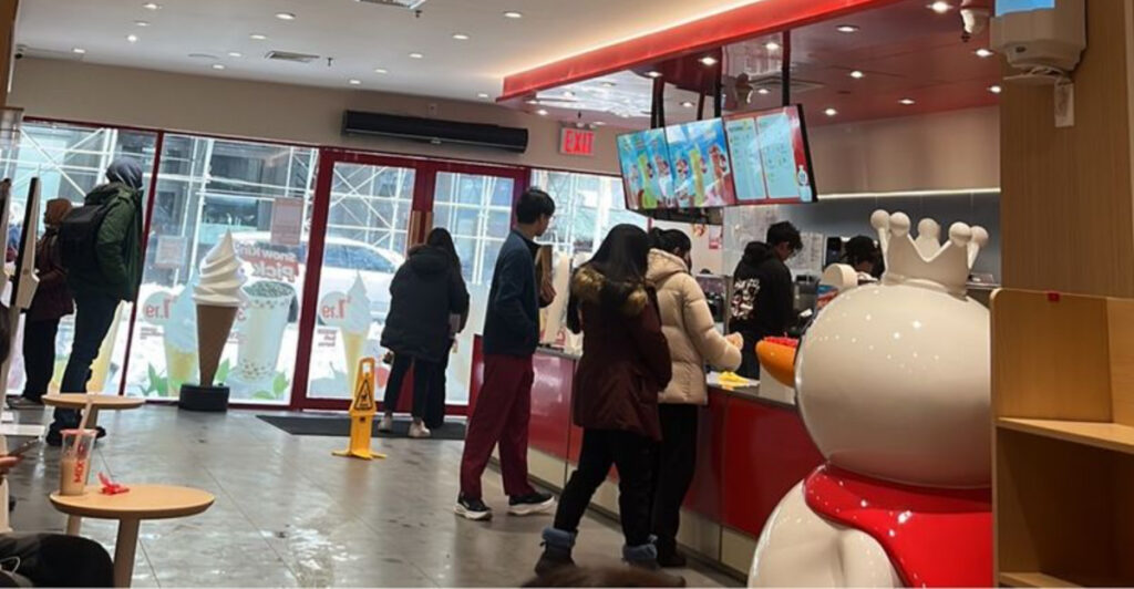 The World’s Largest Fast-Food Chain Just Opened in NYC And People Are Already Lining Up