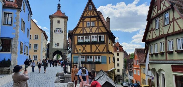 these-15-medieval-towns-look-like-they-re-frozen-in-time