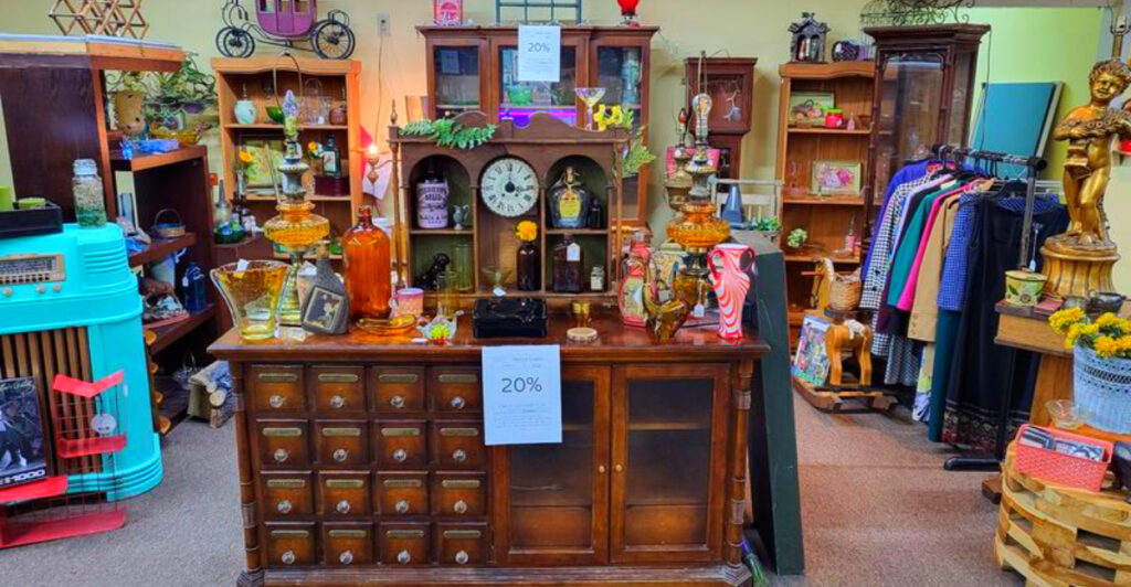 This 17,000-Square-Foot Michigan Antique Mall Is Packed With Vintage Treasures in Every Aisle
