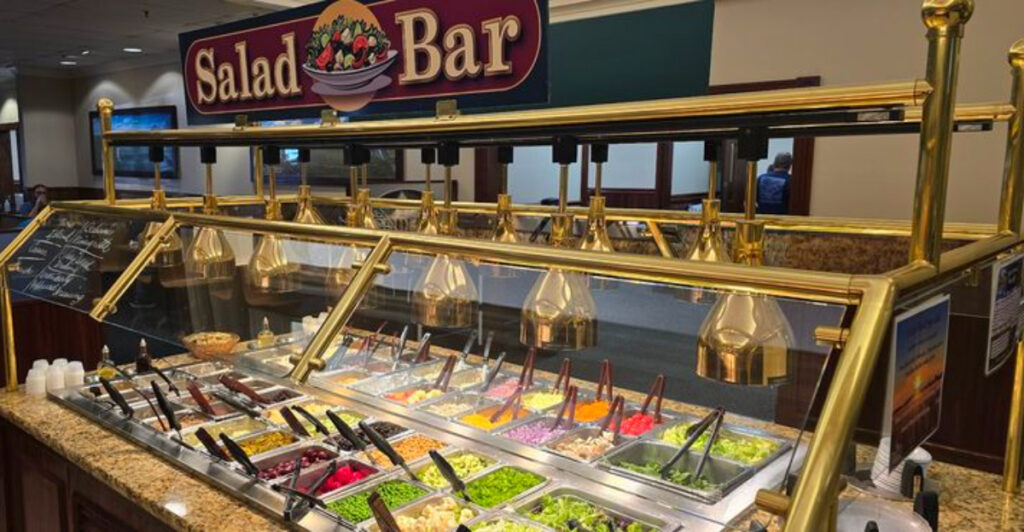 This Amish-Style Buffet in Pennsylvania Serves Classic Homestyle Favorites