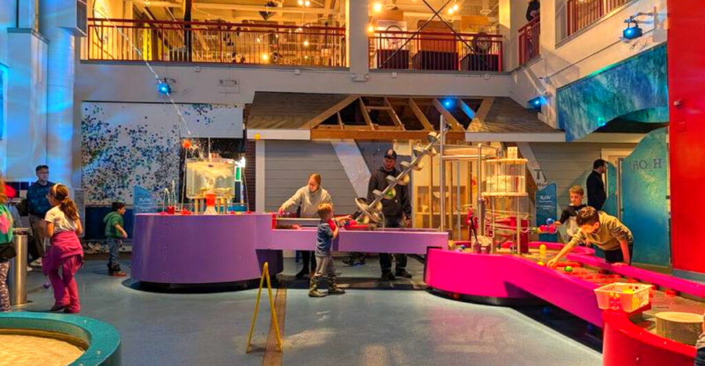 This Ann Arbor Museum Lets Kids Touch Everything – 250+ Hands-On Exhibits Packed Inside