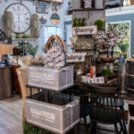 This Charming Florida Cottage Blends Bistro Dining with Boutique Shopping