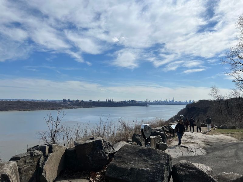 Where Exactly This Overlook Sits