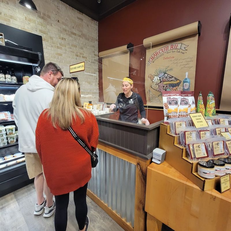 A Village With Deep Roots in Amish Country