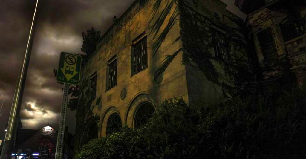 This Detroit Ghost Tour Blends Haunted Mansions, True Crime, and Late-Night Pub Stops